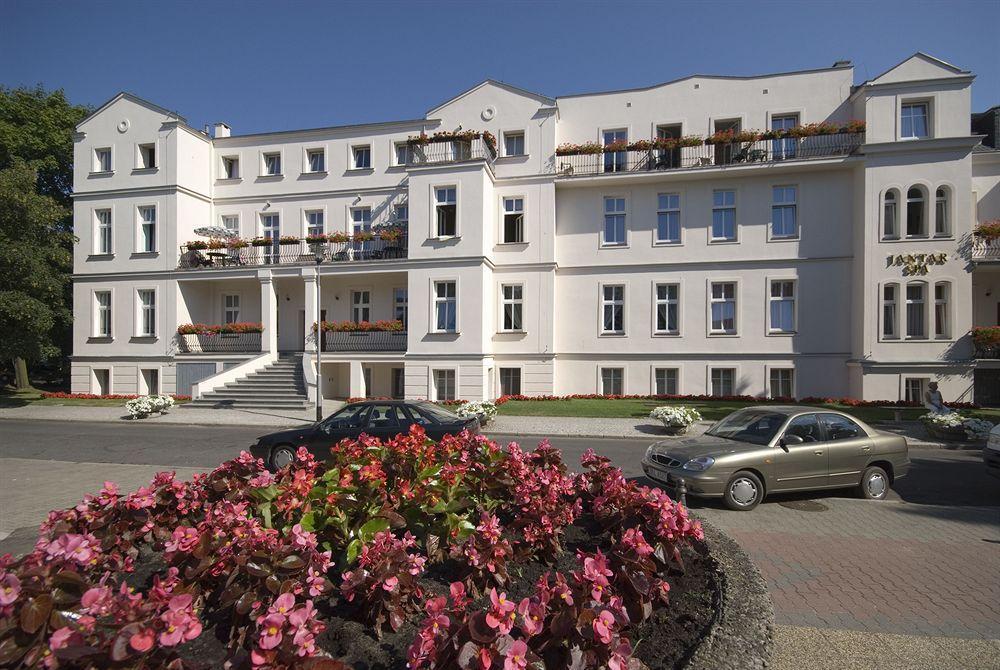 Jantar Hotel & Spa By Zdrojowa كولوبرزيغ المظهر الخارجي الصورة
